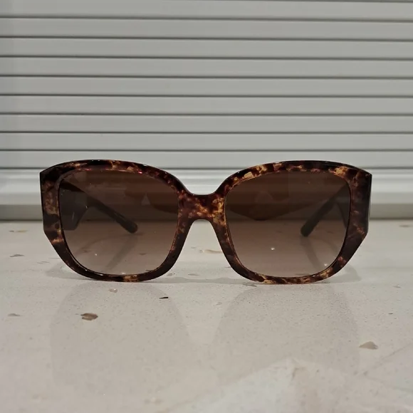 NWT Tory Burch Brown Sunglasses with Orange Case - Picture 3 of 10